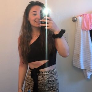 One shoulder top with a tie